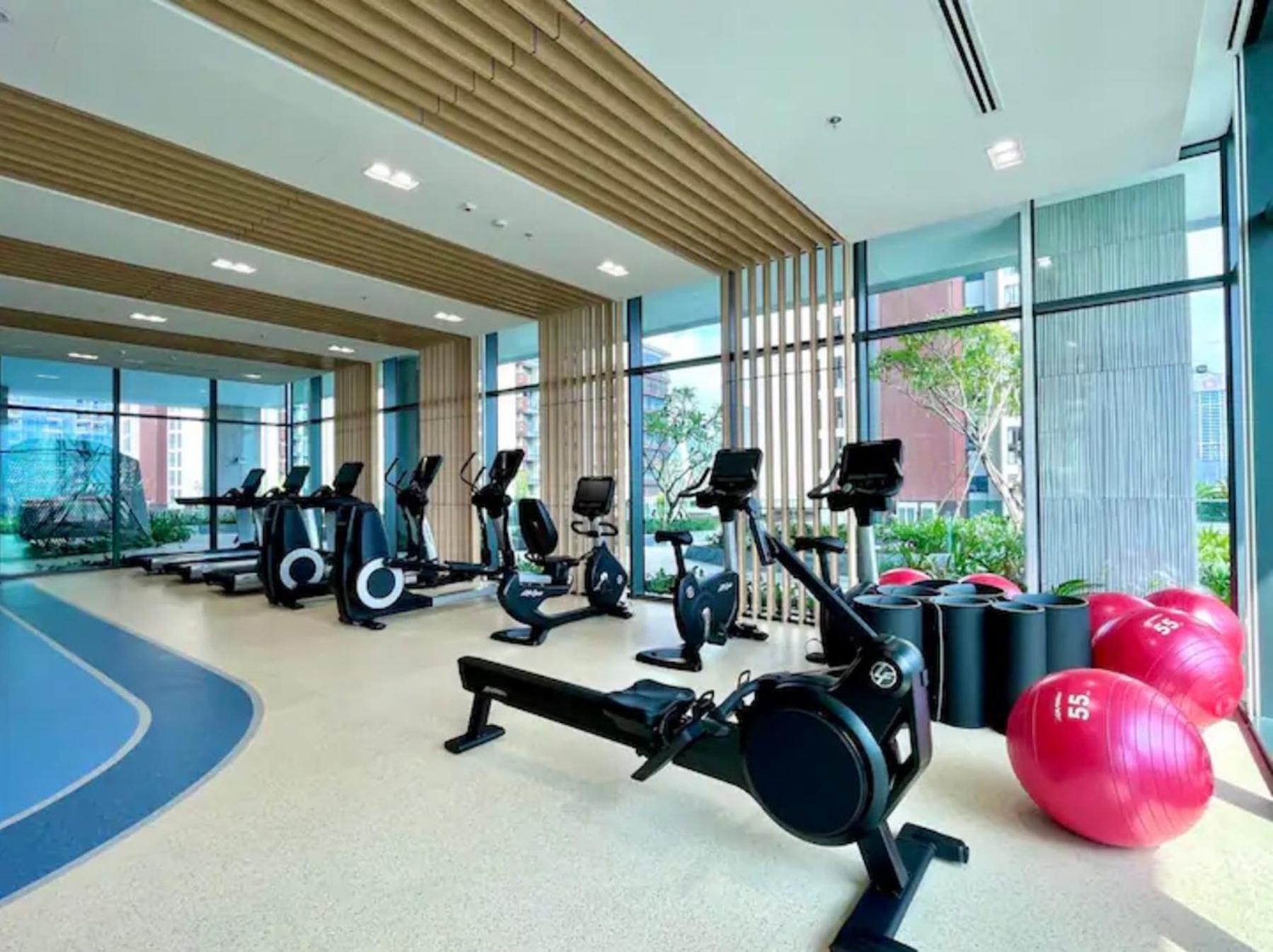 The Metropole -Complex "Opera, Crest, Galleria " -Free Pool-Gym-Sauna Room-Yoga Room Ho Chi Minh-staden Exteriör bild