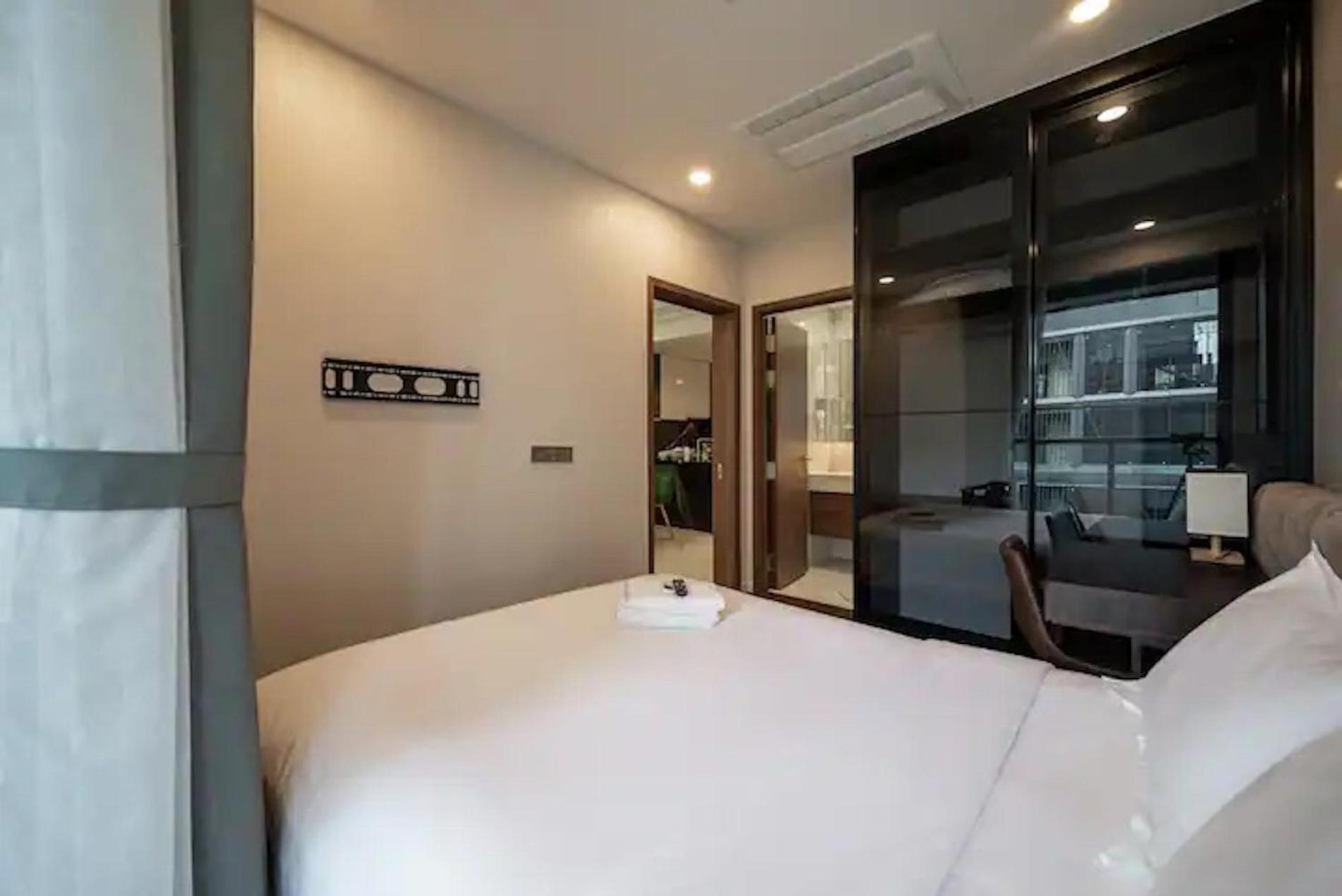 The Metropole -Complex "Opera, Crest, Galleria " -Free Pool-Gym-Sauna Room-Yoga Room Ho Chi Minh-staden Exteriör bild