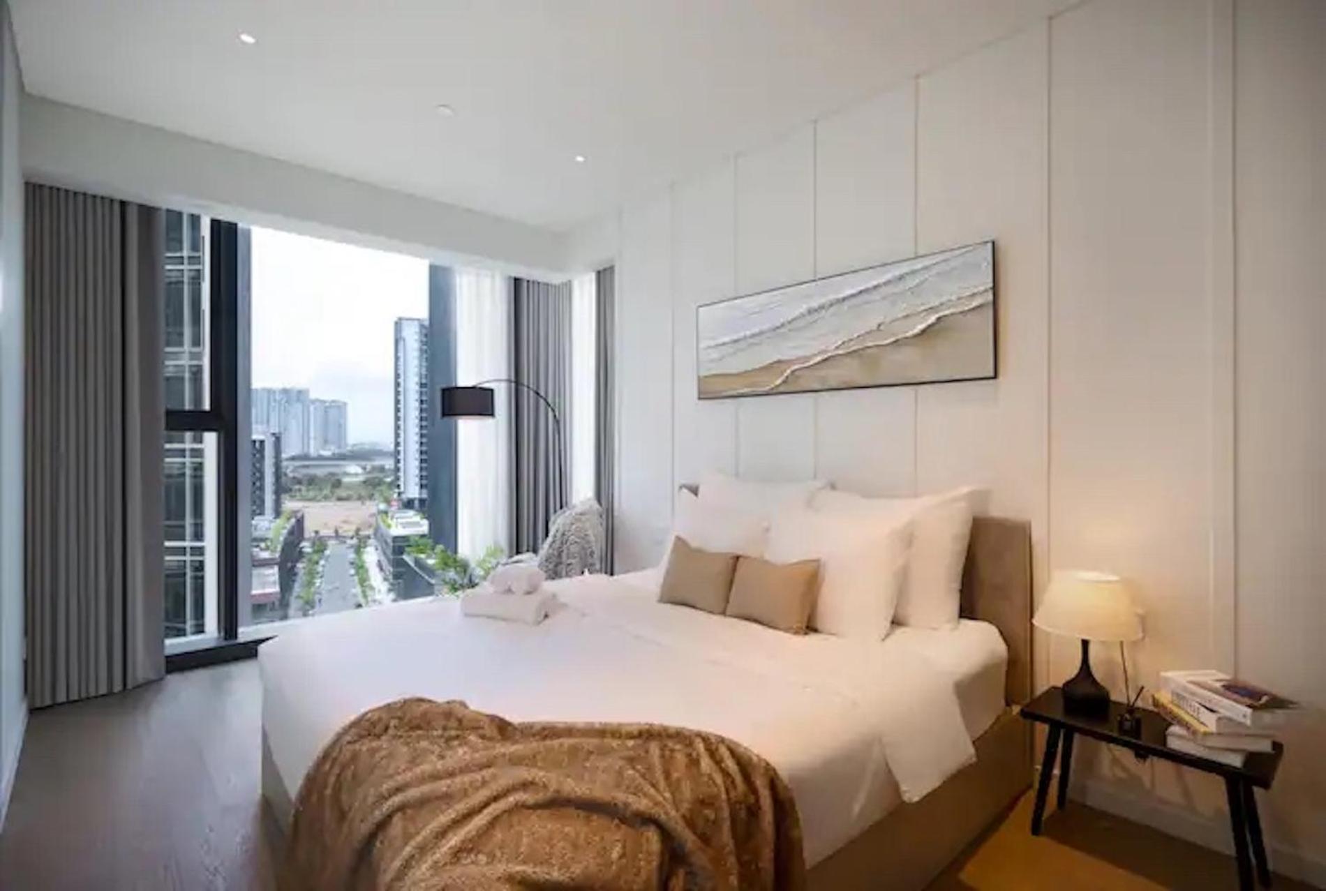 The Metropole -Complex "Opera, Crest, Galleria " -Free Pool-Gym-Sauna Room-Yoga Room Ho Chi Minh-staden Exteriör bild