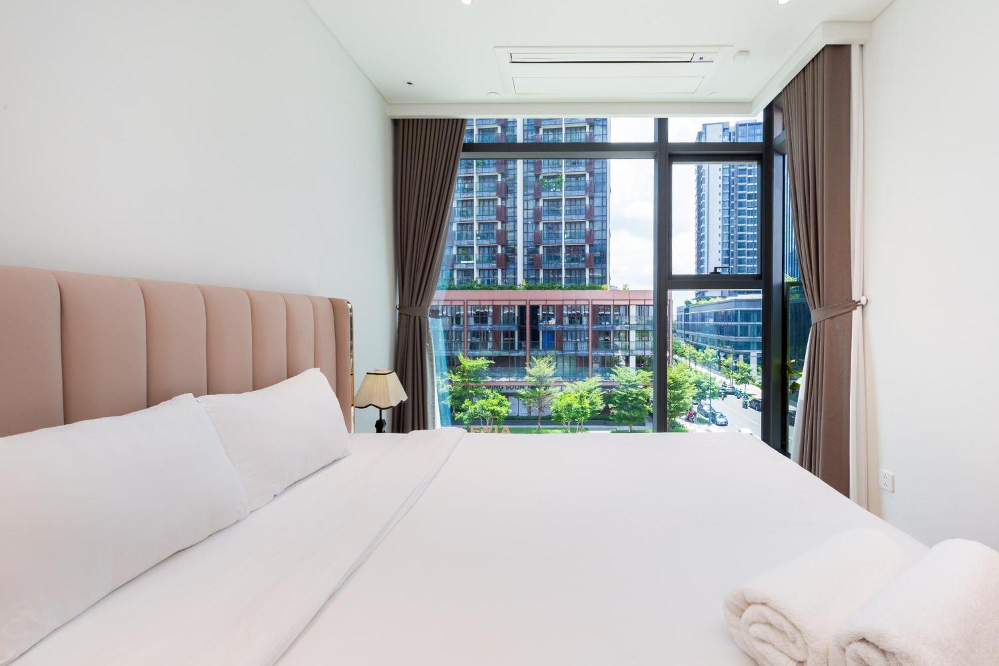 The Metropole -Complex "Opera, Crest, Galleria " -Free Pool-Gym-Sauna Room-Yoga Room Ho Chi Minh-staden Exteriör bild